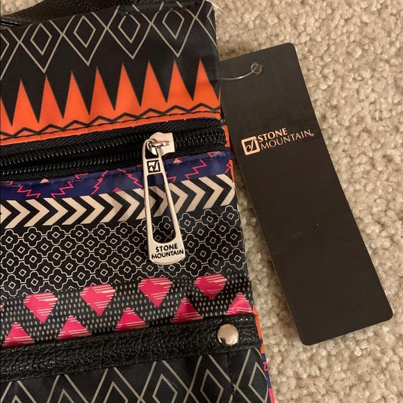 Stone Mountain Vibrant Patterned Shoulder/Crossbody Bag - NWT - Picture 13 of 16